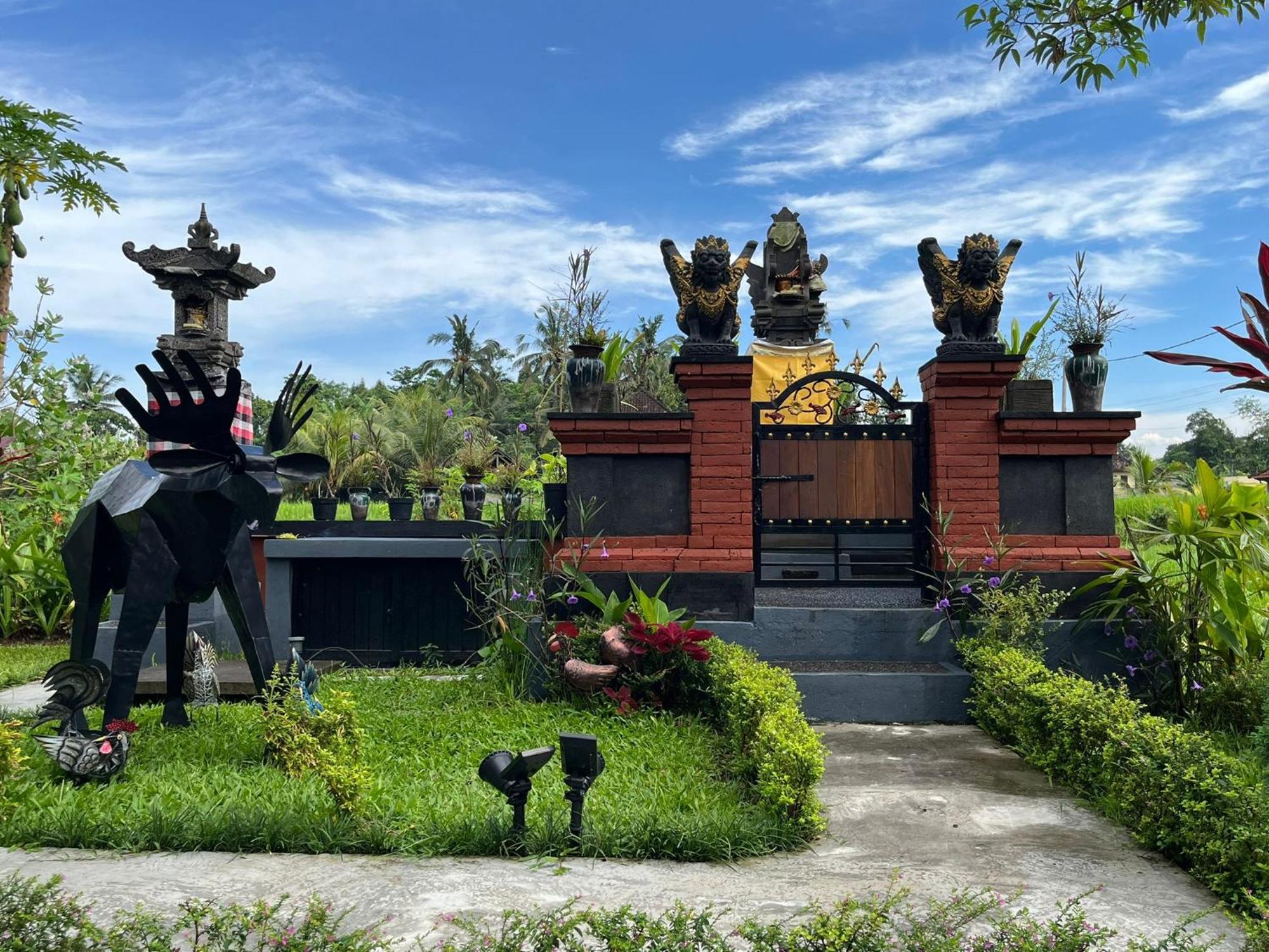 Maple Ridge Ubud Villas Exterior photo